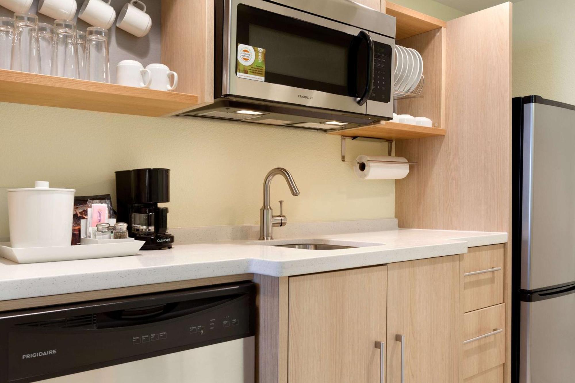 Home2 Suites By Hilton Gillette Bagian luar foto